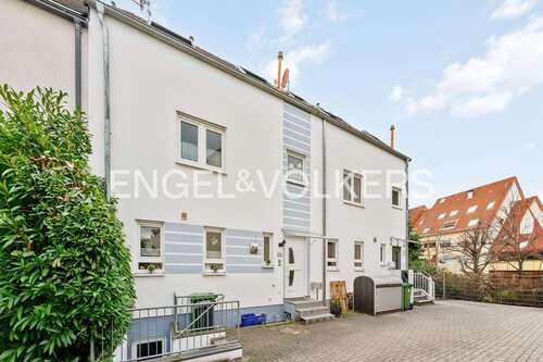 Foto - Haus zum Kaufen in Hockenheim 749.000,00 € 220 m²
