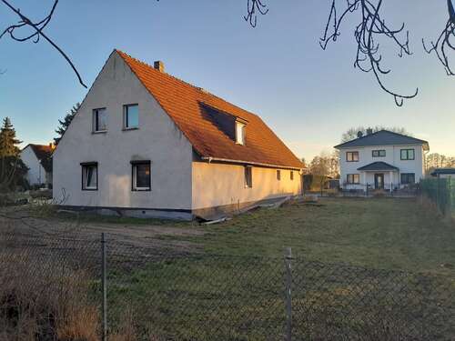 Foto - Haus zum Kaufen in Nuthetal 230.000,00 € 230 m²