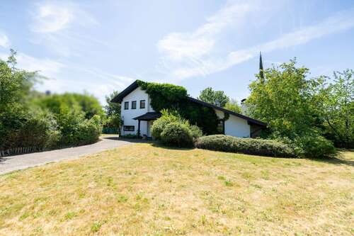 Foto - Haus zum Kaufen in Neustadt bei Coburg 360.000,00 € 245 m²