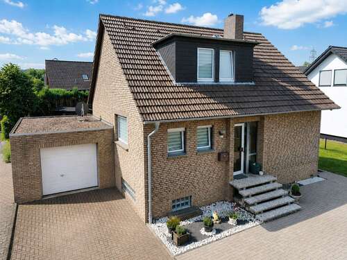Foto - Haus zum Kaufen in Lübbecke 325.000,00 € 155.55 m²