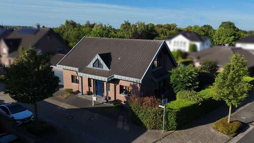 Foto - Haus zum Kaufen in Jüchen 645.000,00 € 171 m²
