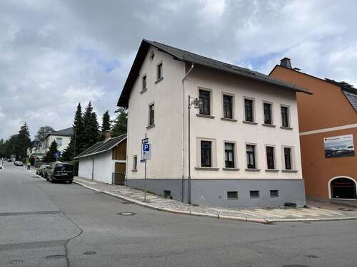 Foto - Haus zum Kaufen in Sachsen - Stollberg 249.000,00 € 182 m²