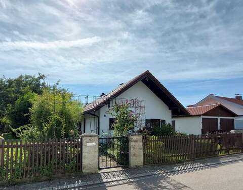 Foto - Grundstück zu verkaufen in Bruckmühl 779.000,00 € 899 m²