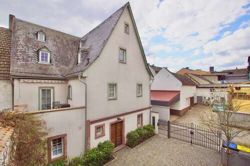 Foto - Haus zum Kaufen in Eltville am Rhein 1.690.000,00 € 459 m²