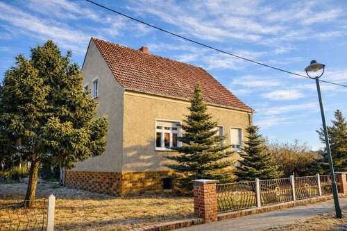 Foto - Haus zum Kaufen in Treuenbrietzen 145.000,00 € 114 m²