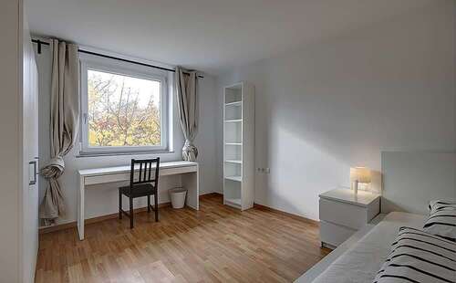 Foto - WG-Zimmer in Stuttgart 450,00 € 11 m²
