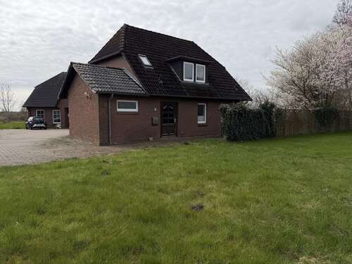 Foto - Haus zum Kaufen in Winnert 199.000,00 € 107 m²