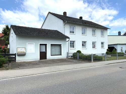 Foto - Haus zum Kaufen in Rohr 349.000,00 € 178 m²