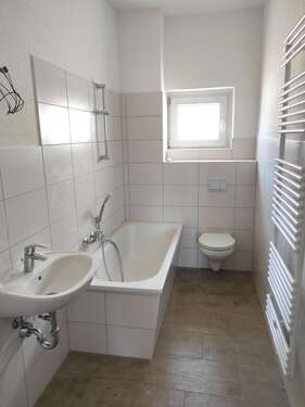 Foto - Wohnung zum Mieten in Bitterfeld-Wolfen OT Bitterfeld 762,00 € 101.6 m²