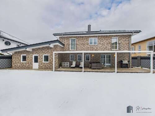 Foto - Haus zum Kaufen in Halsenbach 699.000,00 € 214.35 m²