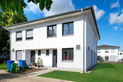 Foto - Haus zum Kaufen in Zossen Dabendorf 465.000,00 € 109 m²