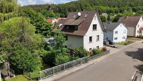 Foto - Haus zum Kaufen in Hinterweidenthal 359.000,00 € 160 m²