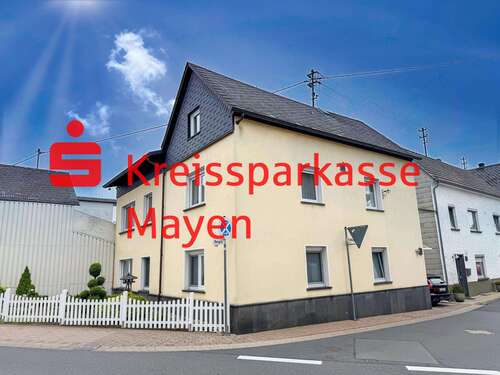 Foto - Haus zum Kaufen in Ettringen 299.000,00 € 197 m²