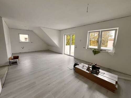 Foto - Wohnung zum Mieten in Bechhofen 750,00 € 81 m²