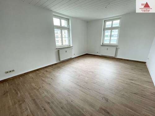 Foto - Wohnung zum Mieten in Gornsdorf 350,00 € 60.93 m²