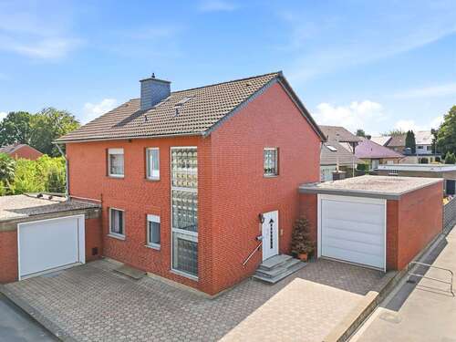 Foto - Haus zum Kaufen in Bedburg Kaster 449.000,00 € 139 m²