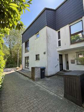Foto - Haus zum Kaufen in Neu-Isenburg 930.000,00 € 253.25 m²