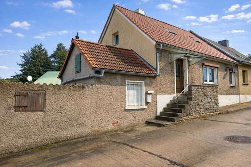 Foto - Haus zum Kaufen in Elbe-Parey OT Güsen 119.000,00 € 90 m²