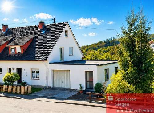 Foto - Haus zum Kaufen in Hilchenbach 185.000,00 € 176.96 m²