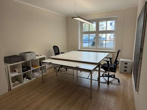 Foto - Büro in München 450,00 € 4 m² - 450,00&nbsp;EUR Kaltmiete, ca.&nbsp; 4,00&nbsp;m&sup2;