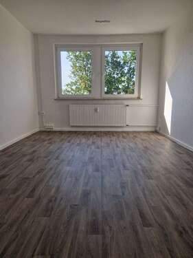 Foto - Wohnung zum Mieten in Glauchau 296,00 € 42.23 m²