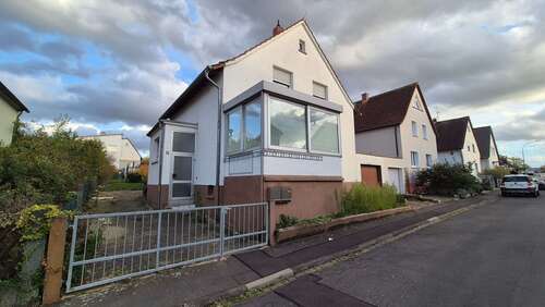 Foto - Haus zum Kaufen in Niddatal 365.000,00 € 147 m²