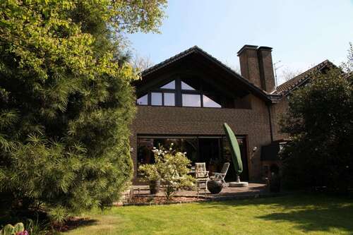 Foto - Haus zum Kaufen in Oberhausen 549.000,00 € 173 m²