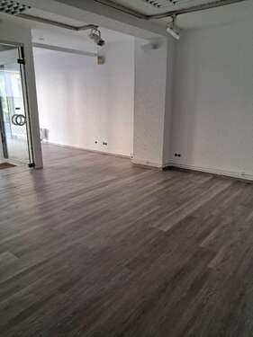 Foto - Einzelhandel in Holzminden 300,00 € 48 m²