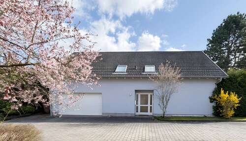 Foto - Haus zum Kaufen in Mackenbach 485.000,00 € 204 m²