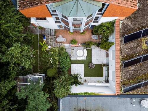 Foto - Haus zum Kaufen in Erlangen 949.000,00 € 289 m²