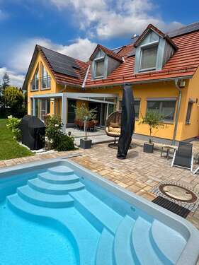 Foto - Haus zum Kaufen in Aichach 1.249.000,00 € 240 m²