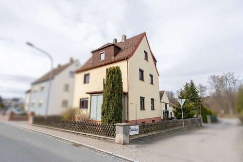Foto - Haus zum Kaufen in Neustadt bei Coburg 235.000,00 € 157 m²