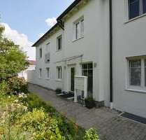 Haus zum Kaufen in Unterschleißheim 1.960.000,00 € 379 m²
