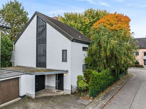 Foto - Haus zum Kaufen in Ismaning 1.450.000,00 € 199 m²