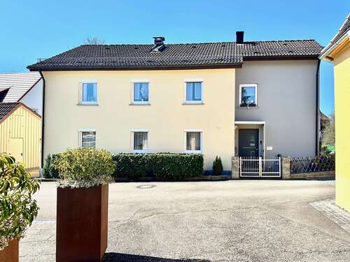 Foto - Haus zum Kaufen in Ellwangen 379.000,00 € 160 m²