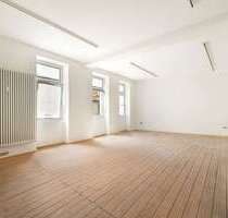 Haus zum Kaufen in Frankfurt am Main 1.400.000,00 € 385 m²