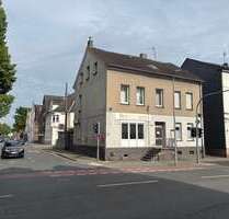 Haus zum Kaufen in Gelsenkirchen-Ückendorf 295.000,00 € 323.72 m²