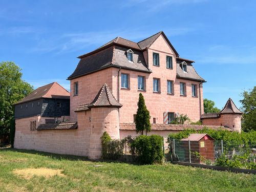 Foto - Haus zum Kaufen in Lonnerstadt 545.000,00 € 362 m²