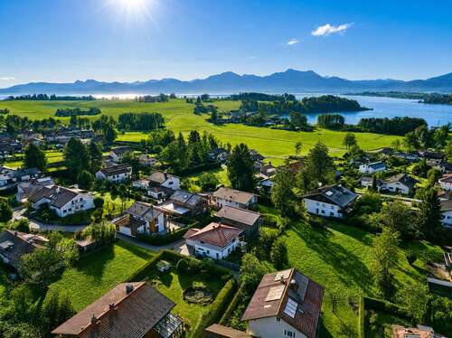 Foto - Haus zum Kaufen in Breitbrunn am Chiemsee 1.260.000,00 € 150 m²