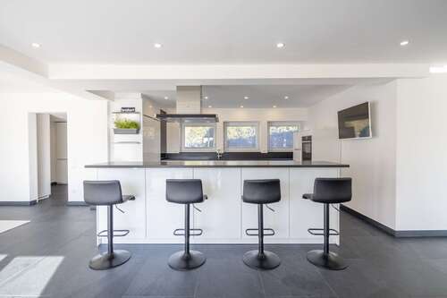 Foto - Haus zum Kaufen in Ostfildern 1.997.500,00 € 325 m²