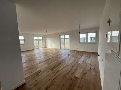 Foto - Wohnung zum Mieten in Speichersdorf 1.284,97 € 135.26 m²