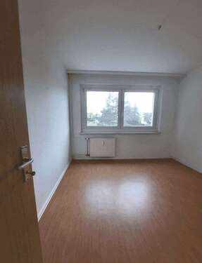 Foto - Wohnung zum Mieten in Plauen 256,80 € 56 m²