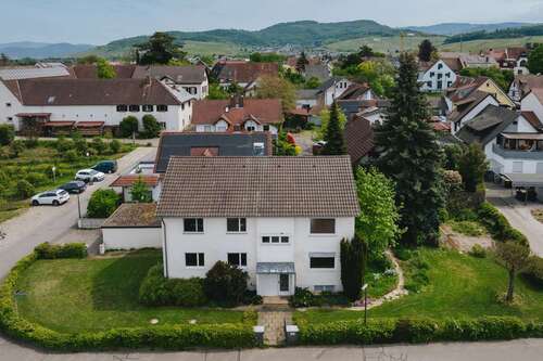 Foto - Haus zum Kaufen in Schallstadt 750.000,00 € 187 m²
