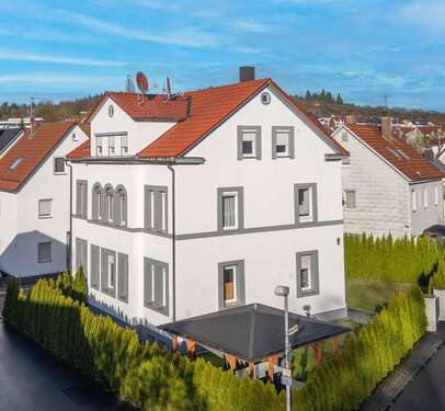 Foto - Haus zum Kaufen in Schwäbisch Gmünd 699.000,00 € 221 m²