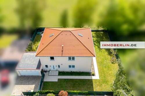 Foto - Haus zum Kaufen in Berlin Kladow 994.000,00 € 220 m²