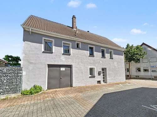 Foto - Haus zum Kaufen in Brackenheim 299.000,00 € 129.55 m²