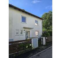 Haus zum Kaufen in Stockdorf 500.000,00 € 136.32 m²