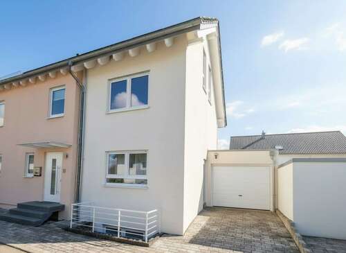 Foto - Haus zum Kaufen in Neckarsulm 745.000,00 € 177 m²