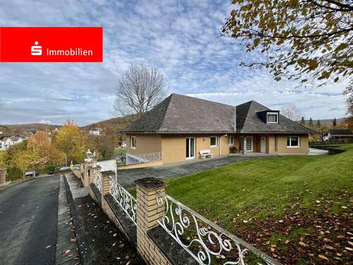 Foto - Haus zum Kaufen in Weilrod 570.000,00 € 274.46 m²