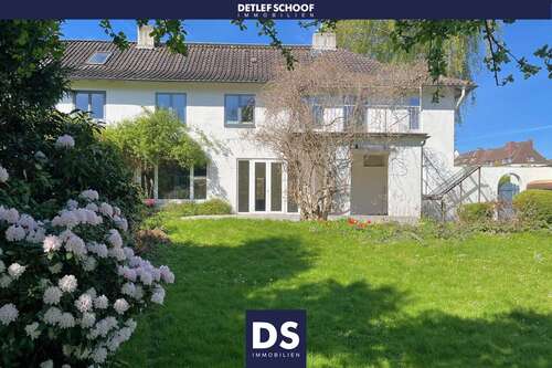 Foto - Haus zum Kaufen in Kiel 1.375.000,00 € 215 m²